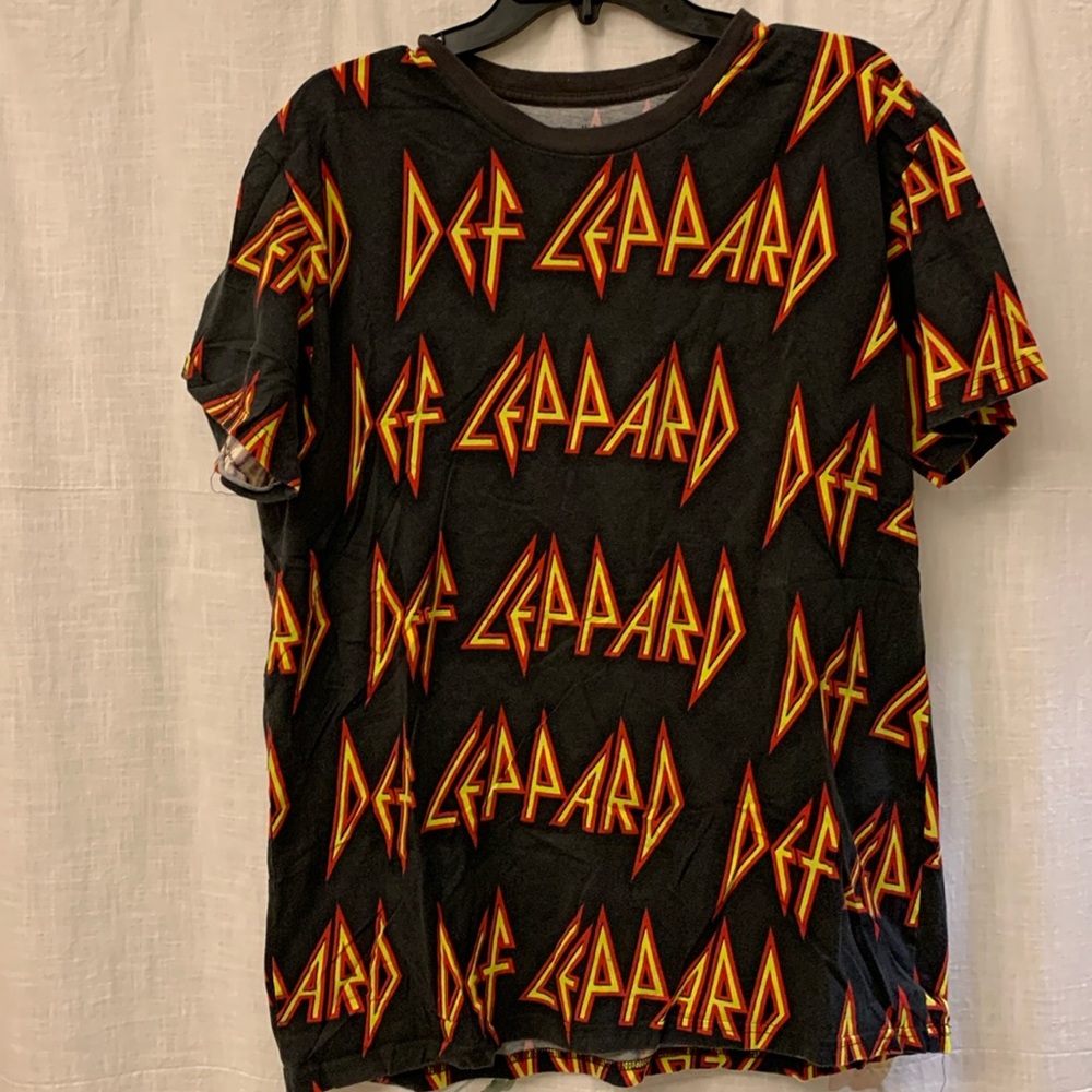 Def Leppard All Over Print T-shirt XL